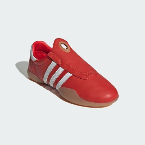 Adidas Originals Taekwondo MEI - Sportschoenen - Slip-on - Maat 40 2/3 - Red / Cloud White / Gum Tweedehands
