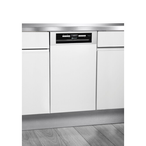 Bauknecht BK6PB10BS7A0 - Half-geïntegreerde Vaatwasser - 10 couverts - PowerClean - ActiveDry - 45 cm Tweedehands