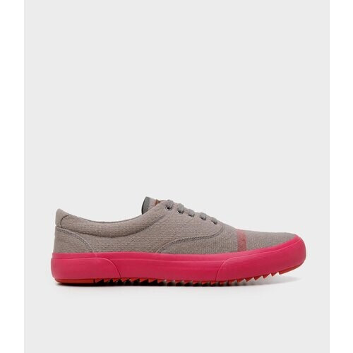 Brave GentleMan mannen vegan Sneaker Revenant Beige Tweedehands