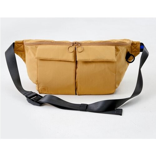 Embassy of Bricks and Logs dames vegan Tobe Combat Bag Donkergeel Tweedehands