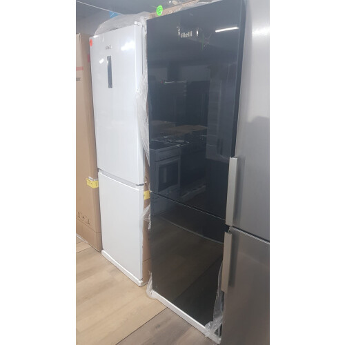 Fitteli koelkast - No Frost - 310L - Zwart Glas Tweedehands