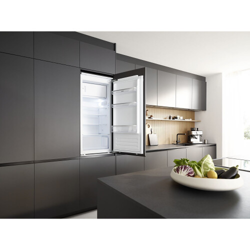 Koenic Kbk 1221 E Dod – Inbouw Koelkast Met Vriesvak – 122.1 Cm Hoog – 179 L Inhoud | Nieuw (outlet)