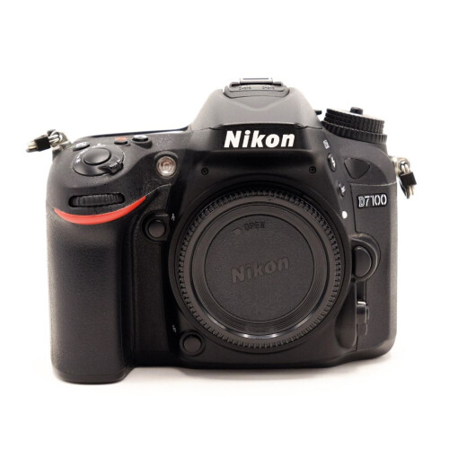Nikon D7100 - Camera Body - 14720 opnamen - Uiterlijke staat 9 - Technische staat 10 Tweedehands