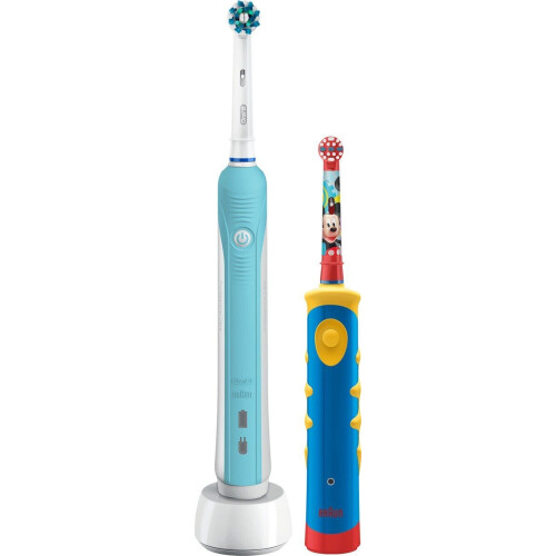 Oral-B Pro 700 - Elektrische Tandenborstel met 3D-poetstechnologie - Blauw (2 stuks)