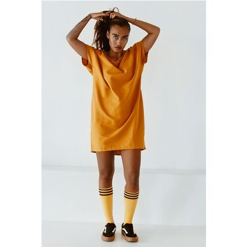 The Driftwood Tales dames vegan Jurk Oversized T-Shirt Tumeric Tweedehands