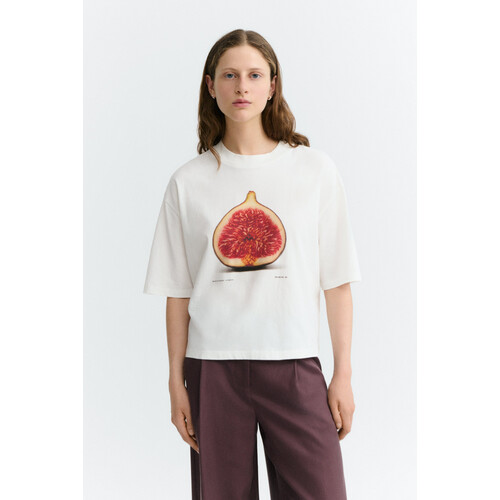 Thinking MU dames vegan Oversized T-Shirt Lena Figa Wit Tweedehands