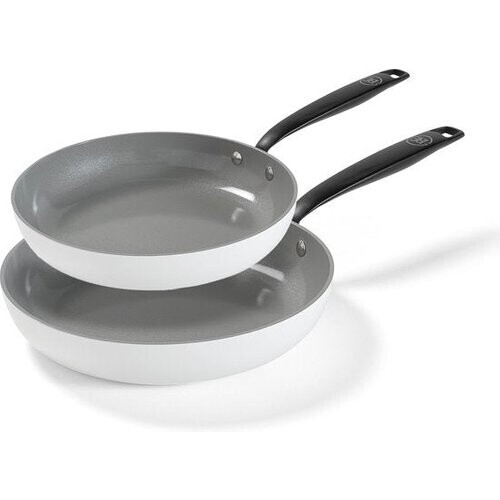 Tweedekans BE Living 2-delige Koekenpannenset - Ø 24 & 28 cm - Bakpan - Keramisch - PFAS Vrij Anti Aanbak - Inductie Pannenset - Wit - Essential Series Tweedehands