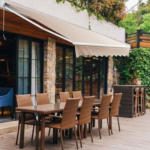 Tweedekans Coast – Zonnescherm Handmatig – 295 x 250 cm & Verstelbare Hoek 40-100 Graden – Voorzien Van Lange Slinger En Pa-coating – Voor Balkon Terras En Cafés – Beige Aluminium En Polyester Tweedehands
