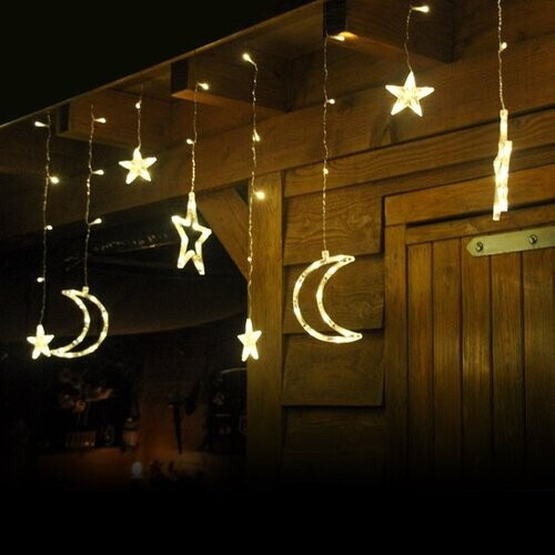 Tweedekans Giftmas Lichtgordijn – 120 LED Hangdecoratie – Warm Wit – Manen en Sterren – Kerst en Raamdecoratie – Voor Binnen en Buiten - Kerstversiering - 3.5M - Kerstverlichting Tweedehands