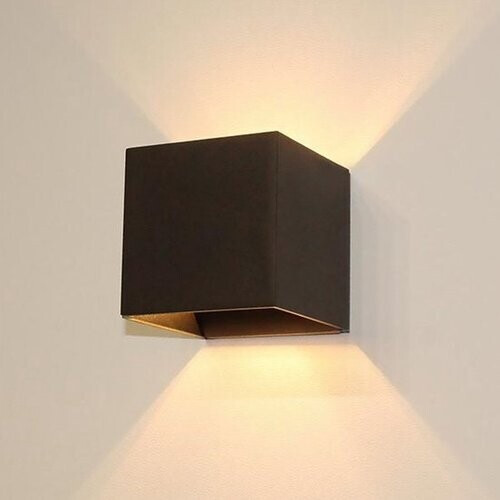 Tweedekans Goliving lamp – Wandlamp zwart binnen en buiten – Kubuslamp industrieel – Buitenlamp - Waterdichte LED-verlichting - Energiezuinig en roestvrij - 10x10x10 cm Tweedehands