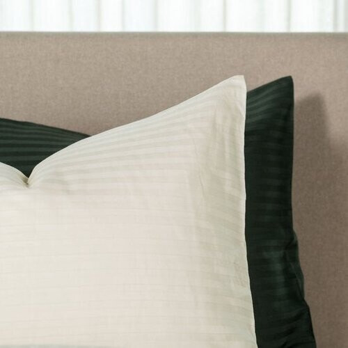 Tweedekans Kayori Elin Dekbedovertrek Katoensatijn - 200x200-220 cm +2 slopen - Tweepersoons - Offwhite Tweedehands