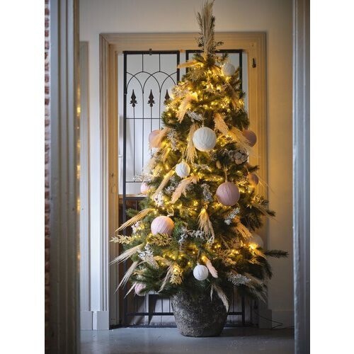 Tweedekans Wintervalley Trees - Kunstkerstboom Lucas met licht - 138x240cm - Groen Tweedehands