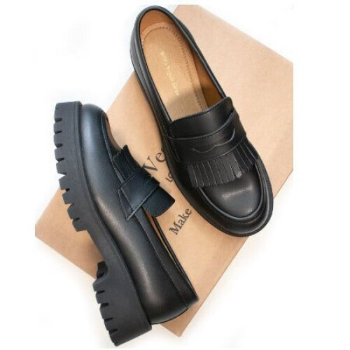 Will's Vegan Store - Loafers - Trackzool en franjes - Zwart - Maat 37 Tweedehands